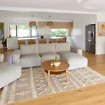 Tugun Retreat - 5Brm Home With Pool!