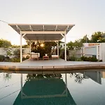 Tugun Retreat - 5Brm Home With Pool!