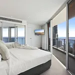 H Residences - Qstay