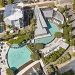 Stunning 2 Bedroom Ocean Views Apartment - Coasthm