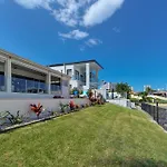 Belle Of Broadbeach