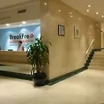 Breakfree Beachcomber