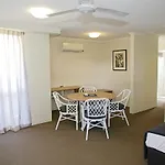 Darcy Arms Hotel Motel