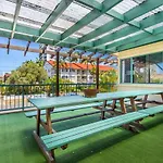 Sleeping Inn Backpackers Resort