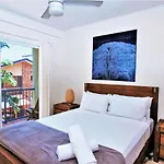 Sanctuary Lake Apartments