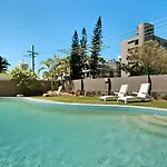 Amira Penthouse Main Beach