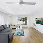 Homely Getaways In Broadbeach Waters