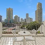 Studio 100 Meters From Beach At Surfers Paradise