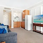 Legends 1 Bedroom Spa Suite - We Accommodate
