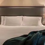 Oaks Gold Coast Hotel