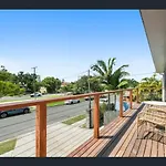 Spacious 2 Bedroom Townhouse In Southport