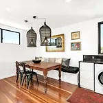 Spacious 2 Bedroom Townhouse In Southport
