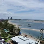 Grand Hotel Gold Coast Apartment