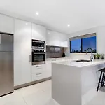 Luxury, Pets, Beach, Convention, Casino, Shopping, Privacy
