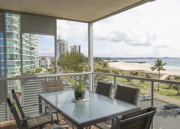 Sands On Greenmount Unit 5 - 3 Bedroom Beachfront Unit With Ocean Views