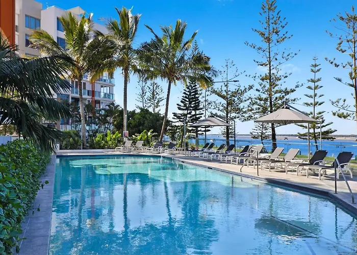 Silvershore Apartments On The Broadwater
