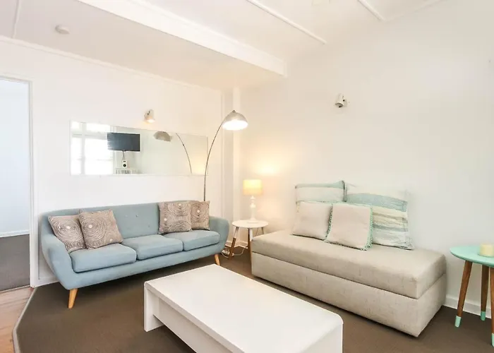 1 Bedroom Funky Beach Apartment Steps To The Beach