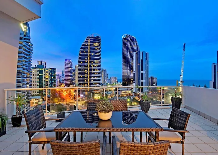 Amazing 3 Bed Penthouse With Spa Bath And Private Rooftop Terrace