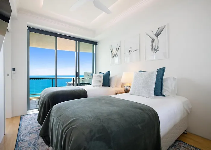 Resort Style 3Br Unit W/ Huge Entertainers Balcony