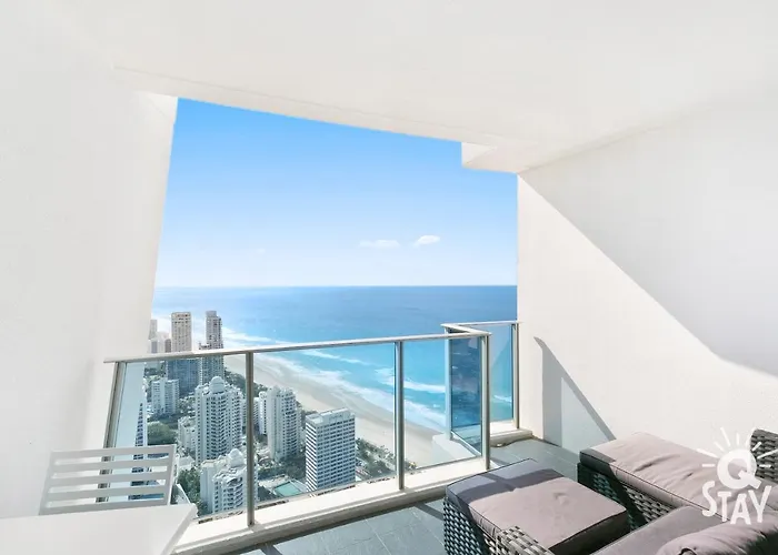 H Residences - Qstay