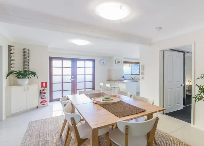 Surfers Paradise Retreat