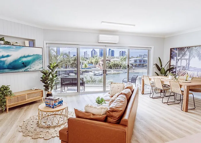 Luxury Canal Paradise, 3 Bed Apartment In Broadbeach Waters