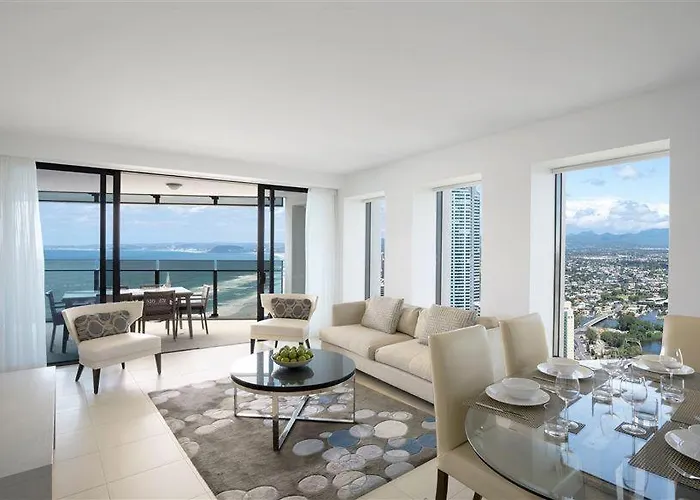 Soul Surfers Paradise 3 Bedroom Beach Apartment