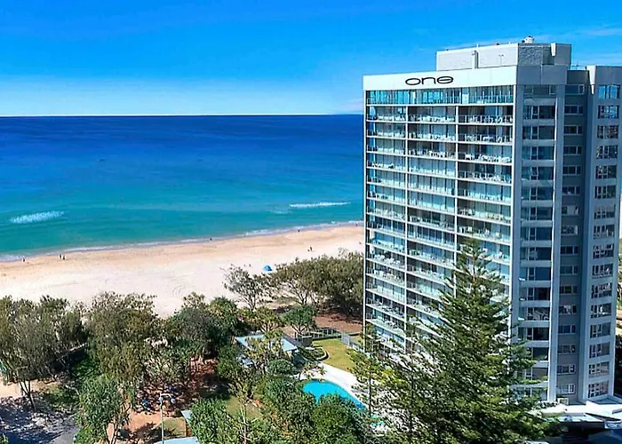 Absolute Beachfront Central Surfers Paradise