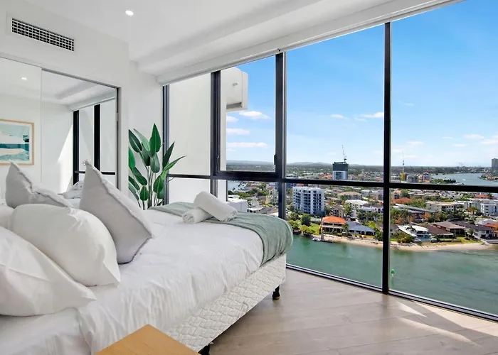 Avalon Deluxe 2 Bedroom Apartment With Spa Bath