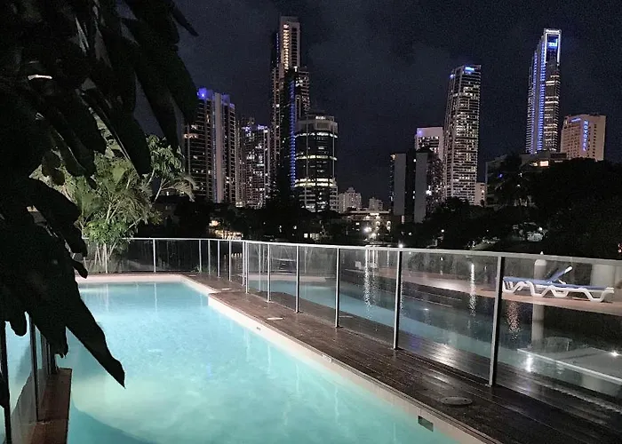 Surfers Paradise Spectacular City Views 7Th Floor 2Bedroom Apartment