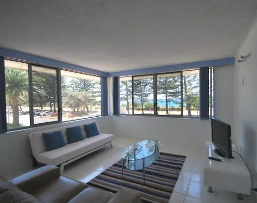 Warringa - Hosted By Burleigh Letting