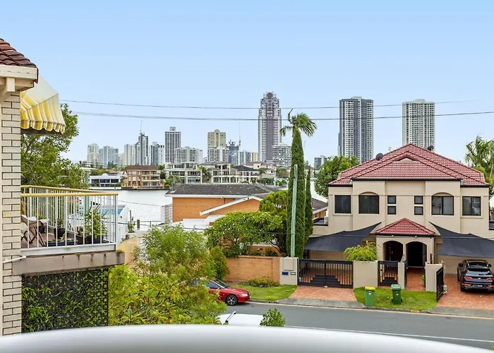 1 Bedroom Apartment In Chevron Island By Gold Coast Premium