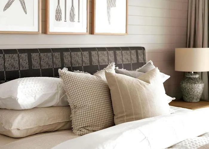An Oasis By The Beach With Ocean Views Daybed Bbq