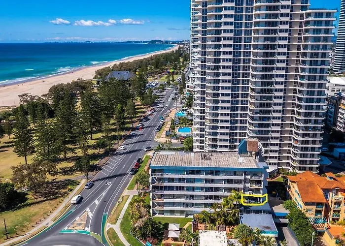 Entire Beachside 2 Bedroom Unit