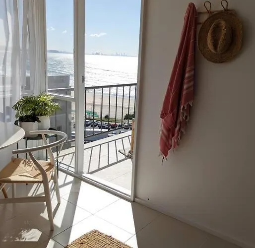 Kirra Beach Unit - Panoramic Gold Coast Beach View