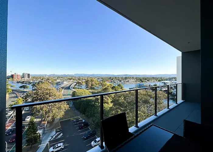 Waterview Two Bedrooms Home & Free Parking