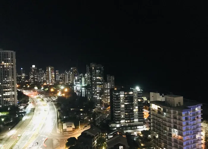 Indi 500 Trackside 2 Bed Apartment