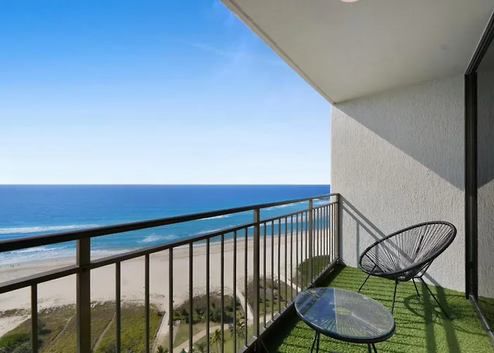 2-Bedroom Apartment With Impeccable Ocean Views