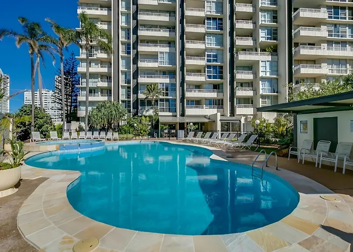 Ocean View 2-Bed With Pool, Tennis Court & Bbq