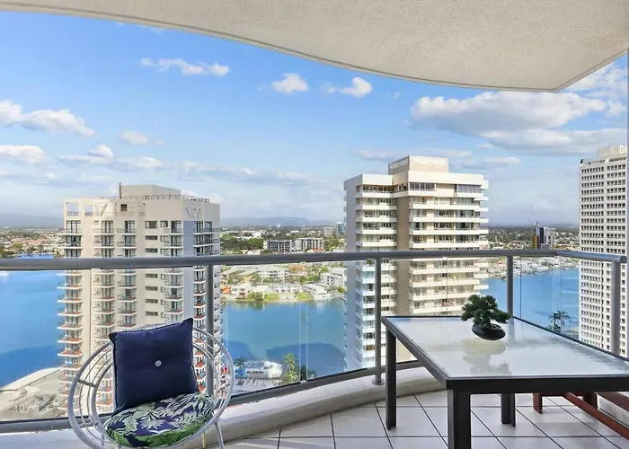 Chevron Renaissance 2 Bedroom Unit, Great Views