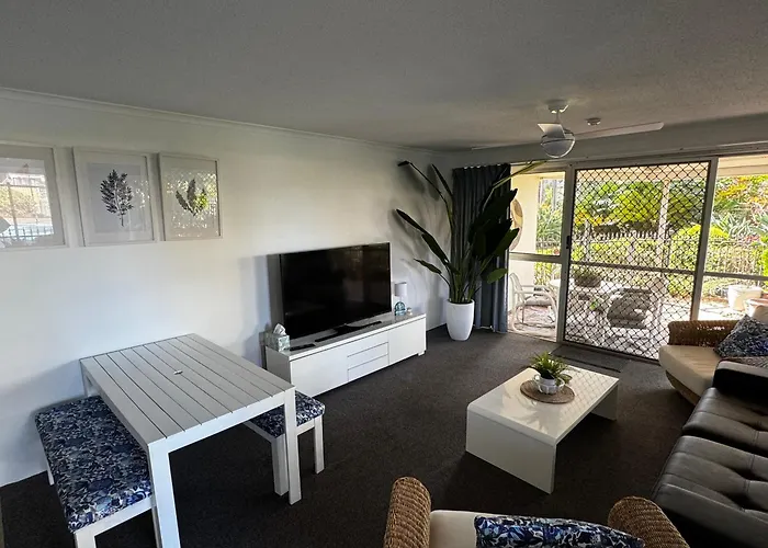 Surfers Beachside Retreat