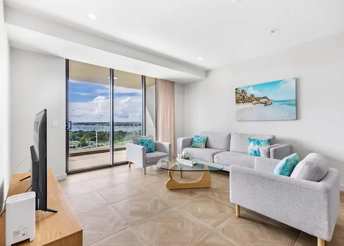 Sweeping Ocean View Apt W Carpark And Rooftop Pool