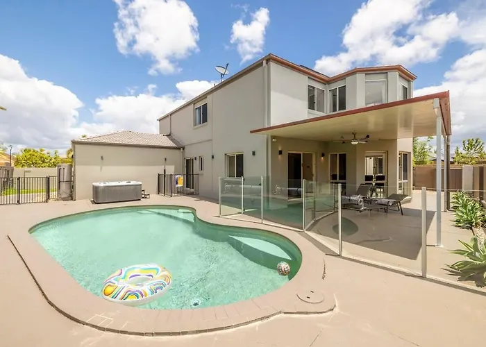 Pool Sauna Cinema Office Room 4Br Spacious House