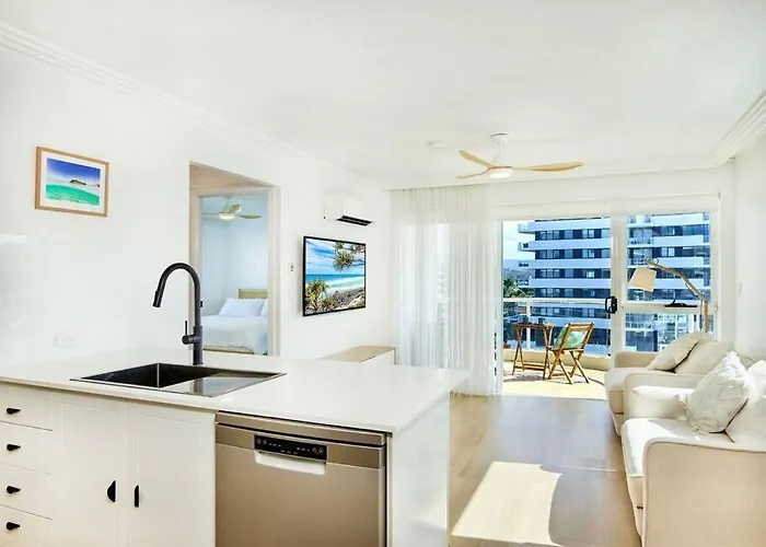 Palm Beach Renovated 1 Bedroom