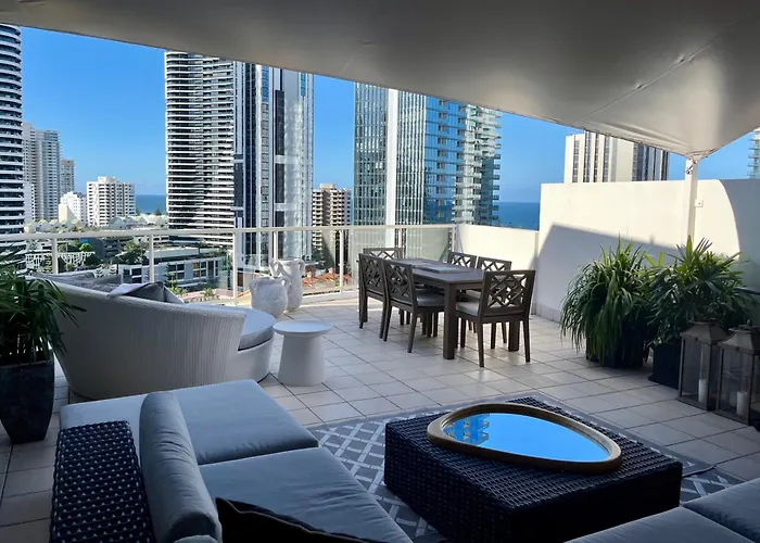 Private Sky Terrace Classic Penthouse 2 Car Parks
