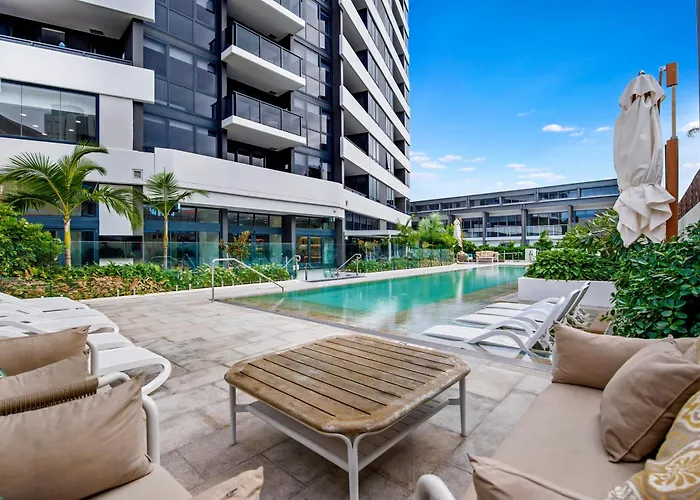 Ruby - Self Contained, Privately Managed Apartments