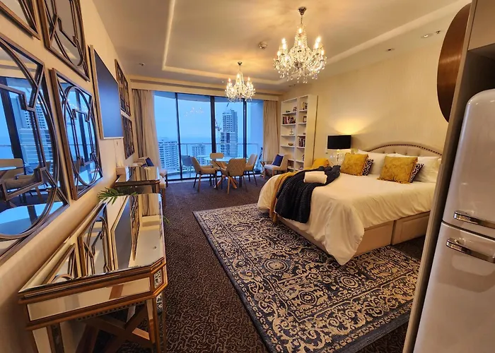 Deluxe Private Apartment And Studio - Ocean Views