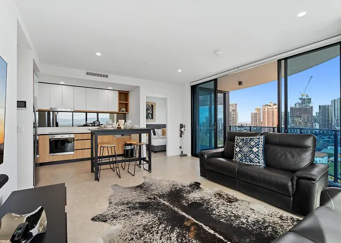 Modern 2 Bedroom Unit At The Gallery Residences In Broadbeach - Q Stay