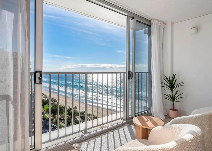 Boho Oceanview Apartment