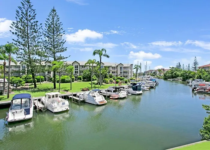 Bayview Bay Apartments And Marina